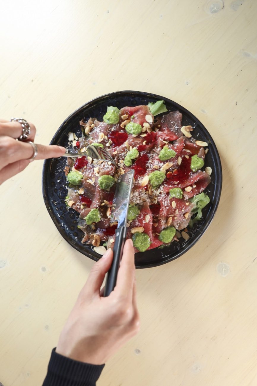 Food photography di una tartare realizzata da Miketing per un ristorante