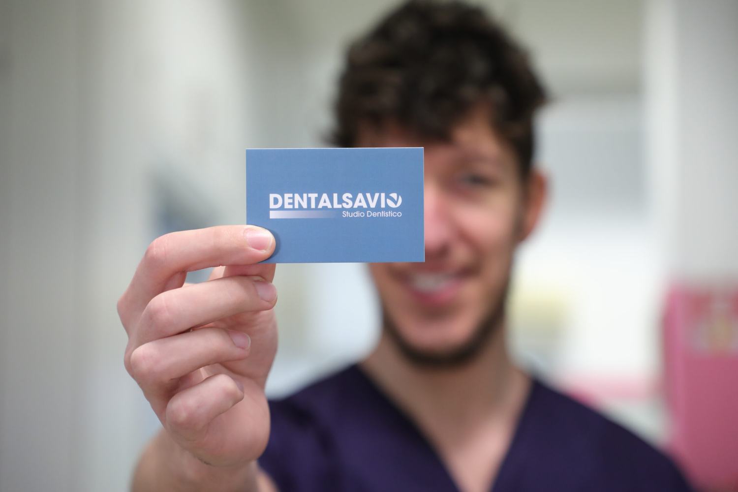 Biglietto da visita di uno studio dentistico